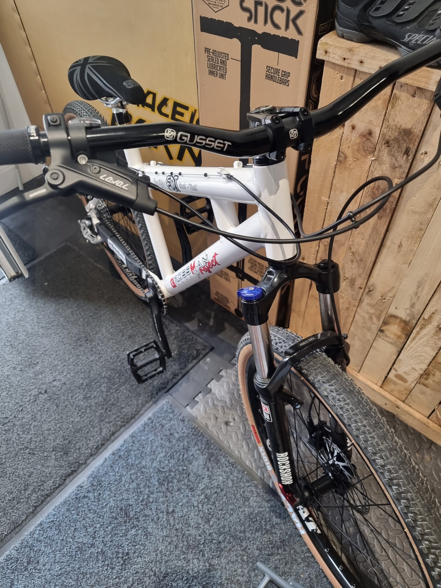 Grossman project fdt retro mtb refurbed