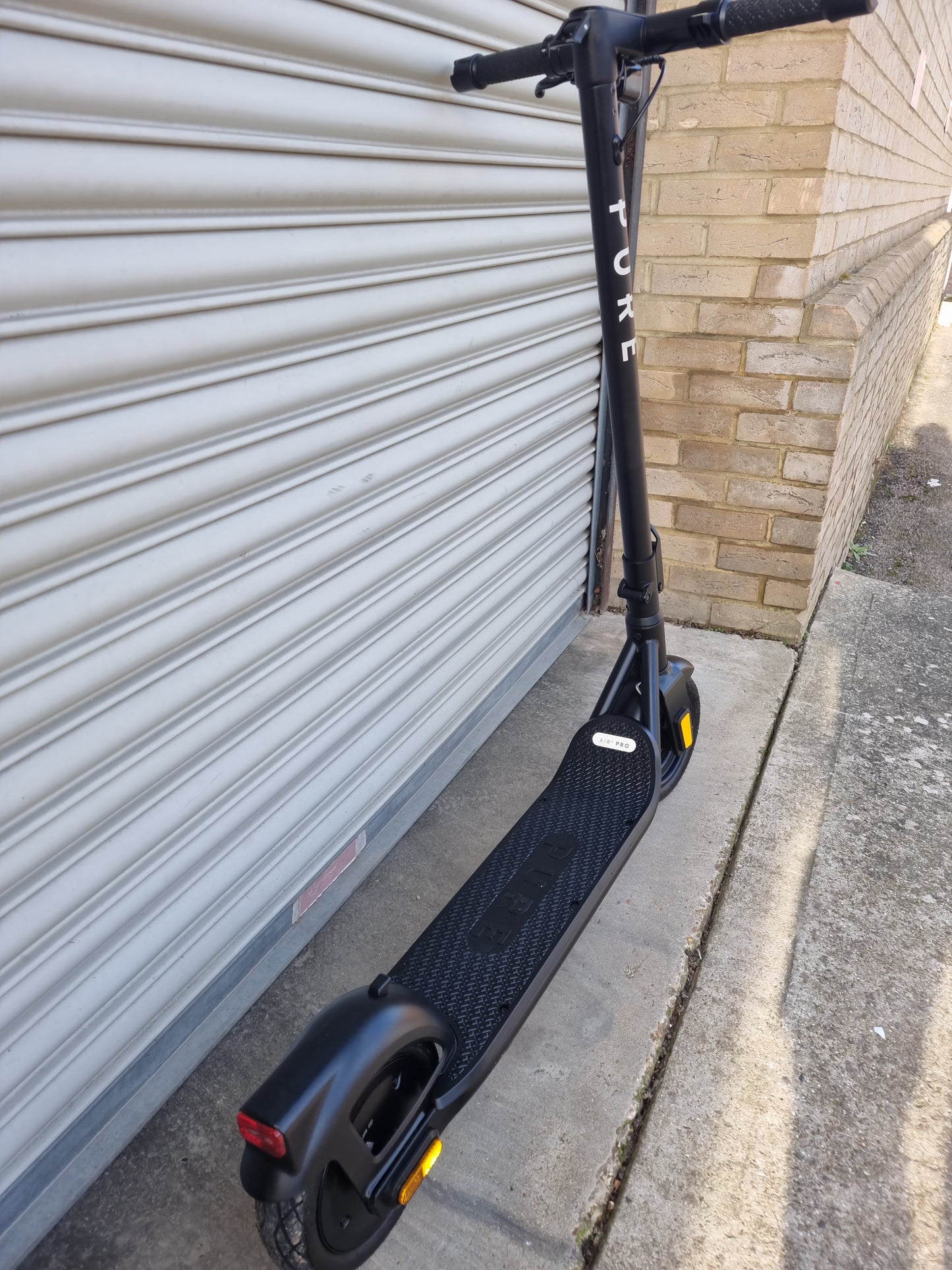 Pure air pro e scooter