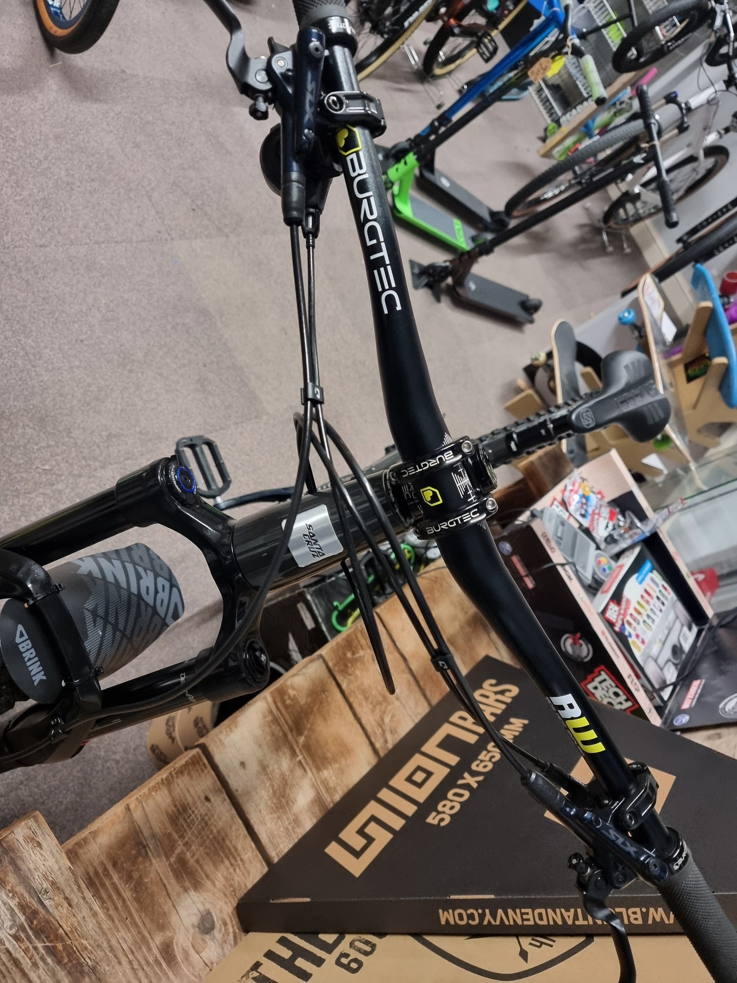 Santa cruz tall boy large 2021 ex display